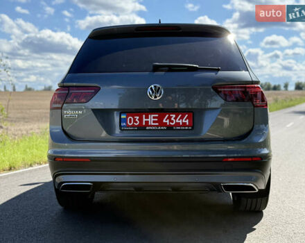 Сірий Фольксваген Tiguan Allspace, об'ємом двигуна 2 л та пробігом 189 тис. км за 27950 $, фото 14 на Automoto.ua