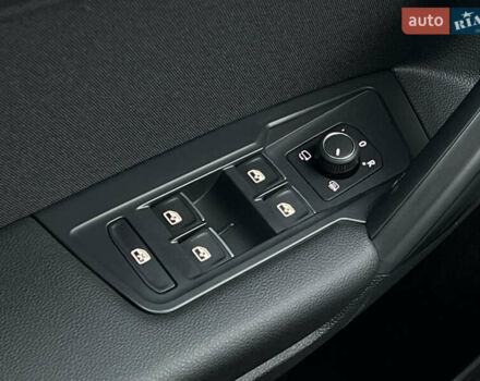 Сірий Фольксваген Tiguan Allspace, об'ємом двигуна 2 л та пробігом 204 тис. км за 29070 $, фото 64 на Automoto.ua