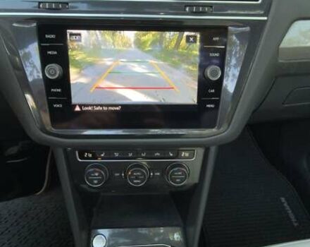 Серый Фольксваген Tiguan Allspace, объемом двигателя 2 л и пробегом 70 тыс. км за 24500 $, фото 25 на Automoto.ua