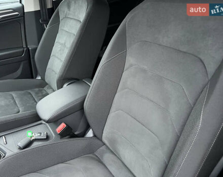 Сірий Фольксваген Tiguan Allspace, об'ємом двигуна 2 л та пробігом 204 тис. км за 29070 $, фото 31 на Automoto.ua