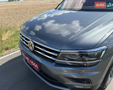 Сірий Фольксваген Tiguan Allspace, об'ємом двигуна 2 л та пробігом 189 тис. км за 27950 $, фото 18 на Automoto.ua