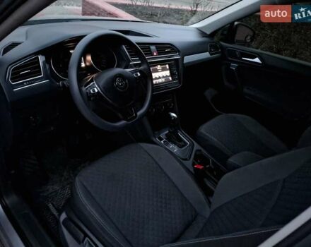 Серый Фольксваген Tiguan Allspace, объемом двигателя 2 л и пробегом 89 тыс. км за 19800 $, фото 14 на Automoto.ua