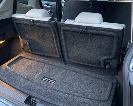 Серый Фольксваген Tiguan Allspace, объемом двигателя 2 л и пробегом 33 тыс. км за 23200 $, фото 21 на Automoto.ua