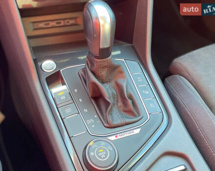 Фольксваген Tiguan Allspace 2021 в Луцке на Automoto.ua Серый Фольксваген Tiguan Allspace, объемом двигателя 2 л и пробегом 192 тыс. км за 29492 $, фото 58 на Automoto.ua