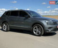 Сірий Фольксваген Tiguan Allspace, об'ємом двигуна 2 л та пробігом 189 тис. км за 27950 $, фото 13 на Automoto.ua