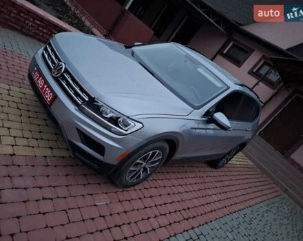 Серый Фольксваген Tiguan Allspace, объемом двигателя 2 л и пробегом 89 тыс. км за 19800 $, фото 4 на Automoto.ua