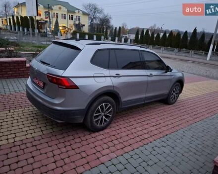 Серый Фольксваген Tiguan Allspace, объемом двигателя 2 л и пробегом 89 тыс. км за 19800 $, фото 9 на Automoto.ua
