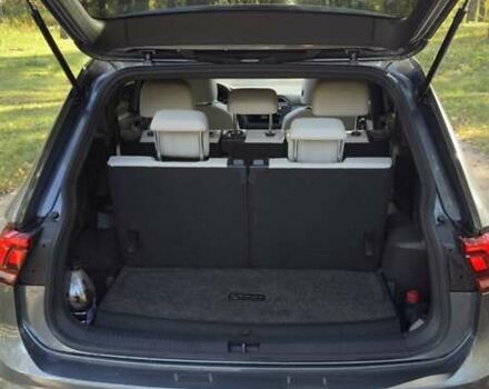 Серый Фольксваген Tiguan Allspace, объемом двигателя 2 л и пробегом 70 тыс. км за 24500 $, фото 16 на Automoto.ua