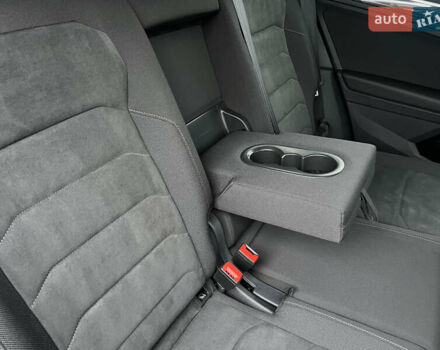 Сірий Фольксваген Tiguan Allspace, об'ємом двигуна 2 л та пробігом 204 тис. км за 29070 $, фото 44 на Automoto.ua
