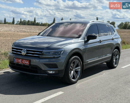 Сірий Фольксваген Tiguan Allspace, об'ємом двигуна 2 л та пробігом 189 тис. км за 27950 $, фото 6 на Automoto.ua