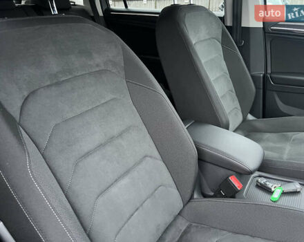 Сірий Фольксваген Tiguan Allspace, об'ємом двигуна 2 л та пробігом 204 тис. км за 29070 $, фото 50 на Automoto.ua
