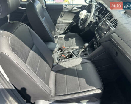 Сірий Фольксваген Tiguan Allspace, об'ємом двигуна 0 л та пробігом 55 тис. км за 8800 $, фото 10 на Automoto.ua
