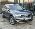 Серый Фольксваген Tiguan Allspace, объемом двигателя 2 л и пробегом 174 тыс. км за 33700 $, фото 1 на Automoto.ua