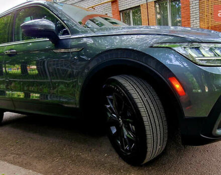 Серый Фольксваген Tiguan Allspace, объемом двигателя 2 л и пробегом 80 тыс. км за 21500 $, фото 4 на Automoto.ua