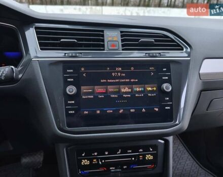 Сірий Фольксваген Tiguan Allspace, об'ємом двигуна 2 л та пробігом 156 тис. км за 22450 $, фото 18 на Automoto.ua
