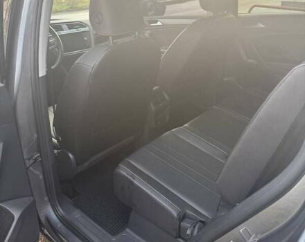 Серый Фольксваген Tiguan Allspace, объемом двигателя 1.98 л и пробегом 45 тыс. км за 25800 $, фото 1 на Automoto.ua