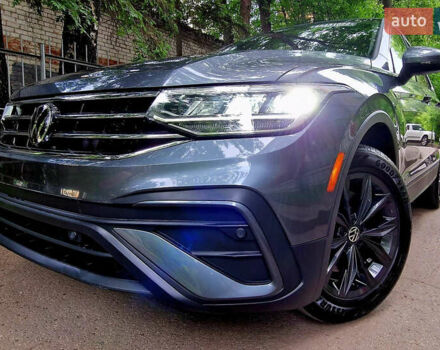 Серый Фольксваген Tiguan Allspace, объемом двигателя 2 л и пробегом 80 тыс. км за 21500 $, фото 2 на Automoto.ua