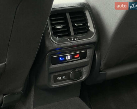 Фольксваген Tiguan Allspace 2022 в Луцке на Automoto.ua Серый Фольксваген Tiguan Allspace, объемом двигателя 2 л и пробегом 171 тыс. км за 35809 $, фото 34 на Automoto.ua