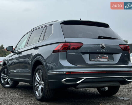 Фольксваген Tiguan Allspace 2022 в Луцке на Automoto.ua Серый Фольксваген Tiguan Allspace, объемом двигателя 2 л и пробегом 171 тыс. км за 35809 $, фото 5 на Automoto.ua