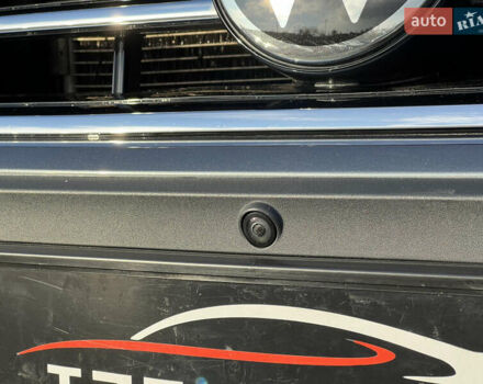 Серый Фольксваген Tiguan Allspace, объемом двигателя 2 л и пробегом 172 тыс. км за 34814 $, фото 16 на Automoto.ua