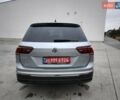 Сірий Фольксваген Tiguan Allspace, об'ємом двигуна 2 л та пробігом 156 тис. км за 22450 $, фото 6 на Automoto.ua