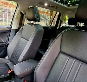 Серый Фольксваген Tiguan Allspace, объемом двигателя 2 л и пробегом 80 тыс. км за 21500 $, фото 14 на Automoto.ua