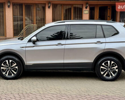 Серый Фольксваген Tiguan Allspace, объемом двигателя 2 л и пробегом 59 тыс. км за 24500 $, фото 10 на Automoto.ua