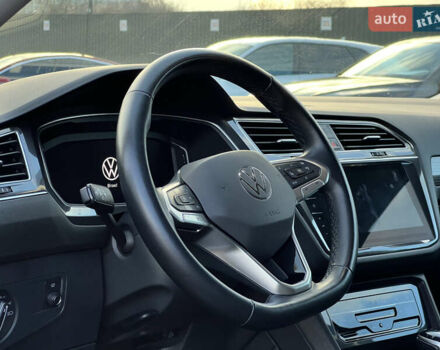 Серый Фольксваген Tiguan Allspace, объемом двигателя 2 л и пробегом 172 тыс. км за 34814 $, фото 28 на Automoto.ua