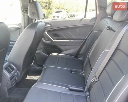 Серый Фольксваген Tiguan Allspace, объемом двигателя 2 л и пробегом 33 тыс. км за 13600 $, фото 15 на Automoto.ua