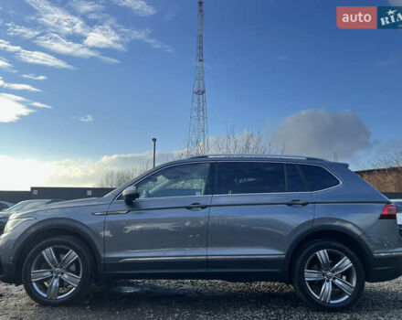 Серый Фольксваген Tiguan Allspace, объемом двигателя 2 л и пробегом 172 тыс. км за 34814 $, фото 5 на Automoto.ua