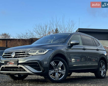 Серый Фольксваген Tiguan Allspace, объемом двигателя 2 л и пробегом 172 тыс. км за 34814 $, фото 3 на Automoto.ua
