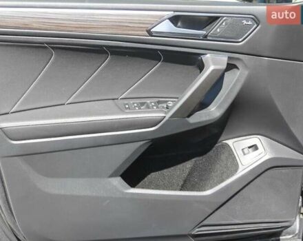 Серый Фольксваген Tiguan Allspace, объемом двигателя 2 л и пробегом 33 тыс. км за 13600 $, фото 8 на Automoto.ua