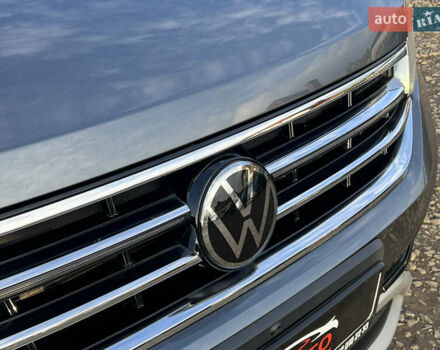 Серый Фольксваген Tiguan Allspace, объемом двигателя 2 л и пробегом 172 тыс. км за 34814 $, фото 15 на Automoto.ua