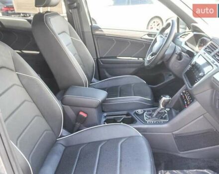 Серый Фольксваген Tiguan Allspace, объемом двигателя 2 л и пробегом 33 тыс. км за 13600 $, фото 17 на Automoto.ua