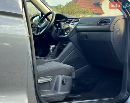 Серый Фольксваген Tiguan Allspace, объемом двигателя 2 л и пробегом 172 тыс. км за 34814 $, фото 48 на Automoto.ua