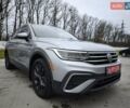 Сірий Фольксваген Tiguan Allspace, об'ємом двигуна 2 л та пробігом 156 тис. км за 22450 $, фото 8 на Automoto.ua