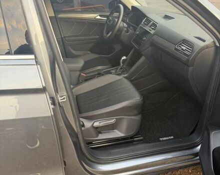 Серый Фольксваген Tiguan Allspace, объемом двигателя 1.98 л и пробегом 45 тыс. км за 25800 $, фото 8 на Automoto.ua