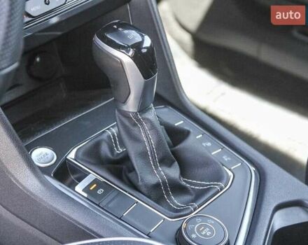 Серый Фольксваген Tiguan Allspace, объемом двигателя 2 л и пробегом 33 тыс. км за 13600 $, фото 12 на Automoto.ua