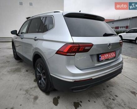 Сірий Фольксваген Tiguan Allspace, об'ємом двигуна 2 л та пробігом 156 тис. км за 22450 $, фото 5 на Automoto.ua