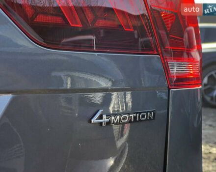 Серый Фольксваген Tiguan Allspace, объемом двигателя 2 л и пробегом 172 тыс. км за 34814 $, фото 24 на Automoto.ua