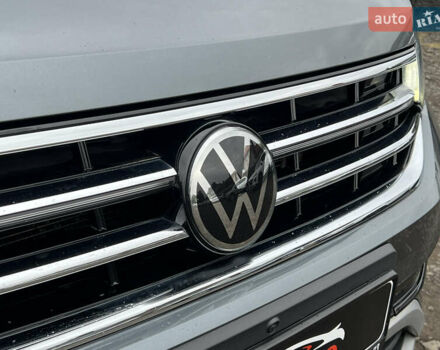 Фольксваген Tiguan Allspace 2022 в Луцке на Automoto.ua Серый Фольксваген Tiguan Allspace, объемом двигателя 2 л и пробегом 171 тыс. км за 35809 $, фото 15 на Automoto.ua