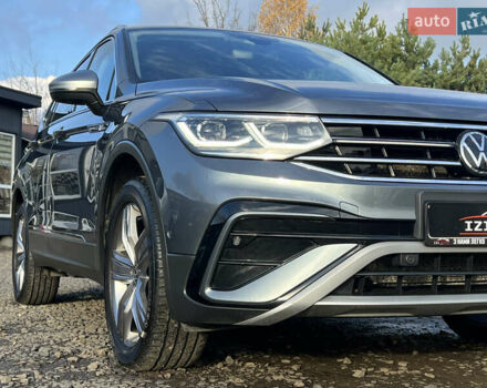Серый Фольксваген Tiguan Allspace, объемом двигателя 2 л и пробегом 172 тыс. км за 34814 $, фото 9 на Automoto.ua