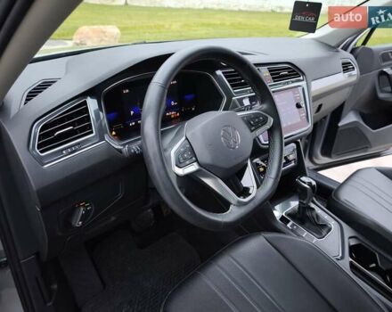 Сірий Фольксваген Tiguan Allspace, об'ємом двигуна 2 л та пробігом 156 тис. км за 22450 $, фото 30 на Automoto.ua