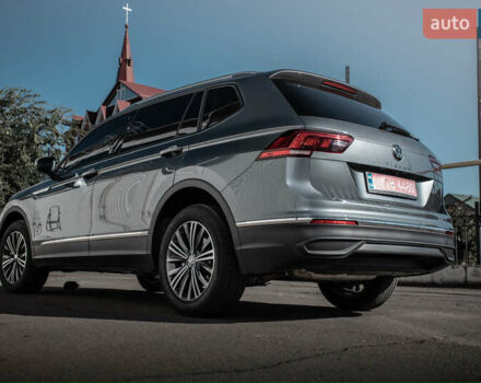 Сірий Фольксваген Tiguan Allspace, об'ємом двигуна 2 л та пробігом 4 тис. км за 28500 $, фото 8 на Automoto.ua