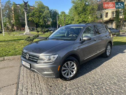 Серый Фольксваген Tiguan Allspace, объемом двигателя 2 л и пробегом 136 тыс. км за 22800 $, фото 1 на Automoto.ua