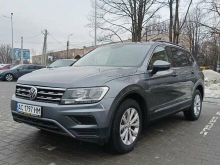 Сірий Фольксваген Tiguan Allspace, об'ємом двигуна 1.98 л та пробігом 69 тис. км за 22700 $, фото 1 на Automoto.ua