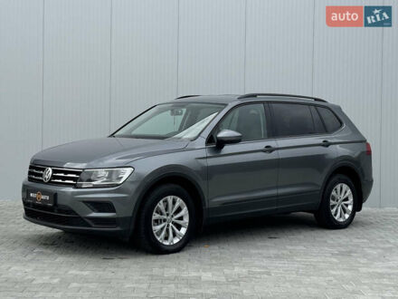 Фольксваген Tiguan Allspace 2018 в Мукачеве на Automoto.ua Серый Фольксваген Tiguan Allspace, объемом двигателя 1.98 л и пробегом 149 тыс. км за 15700 $, фото 1 на Automoto.ua