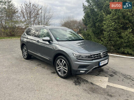 Сірий Фольксваген Tiguan Allspace, об'ємом двигуна 2 л та пробігом 209 тис. км за 27900 $, фото 1 на Automoto.ua