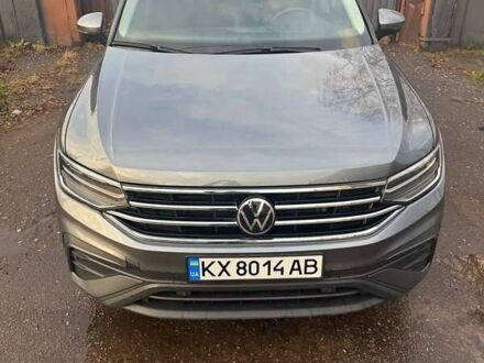 Сірий Фольксваген Tiguan Allspace, об'ємом двигуна 1.98 л та пробігом 45 тис. км за 25800 $, фото 1 на Automoto.ua