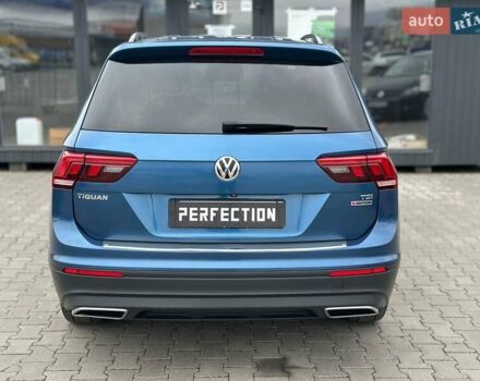 Синий Фольксваген Tiguan Allspace, объемом двигателя 1.98 л и пробегом 141 тыс. км за 16999 $, фото 2 на Automoto.ua